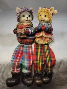 Christmas Cats Shelf Sitter Ornament Figurine Tartan Trousers Apples Rare Prop - Picture 1 of 12