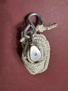 3/8"x 23' Braided Rope, & Chrome 3/8"x 2-1/2" Pulley With 5/16"x 2-1/2" "S" Hook - Picture 1 of 3