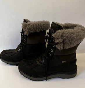 UGG Adirondack Damen-Schneestiefeletten wasserdicht schwarz/grau Größe 6,5 - Bild 1 von 12