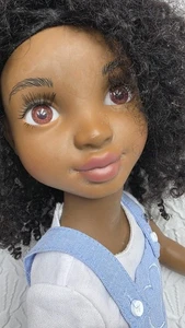 Healthy Roots Puppe-Zoe 18 Zoll Afroamerikanisches natürlich lockiges schwarzes Afrohaar - Bild 1 von 9