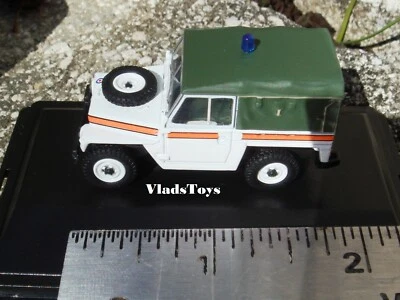 Oxford 1/76 Land Rover 1/2-Ton Lightweight (Canvas) RAF Police Akrotiri 76LRL010 - Image 1 of 4