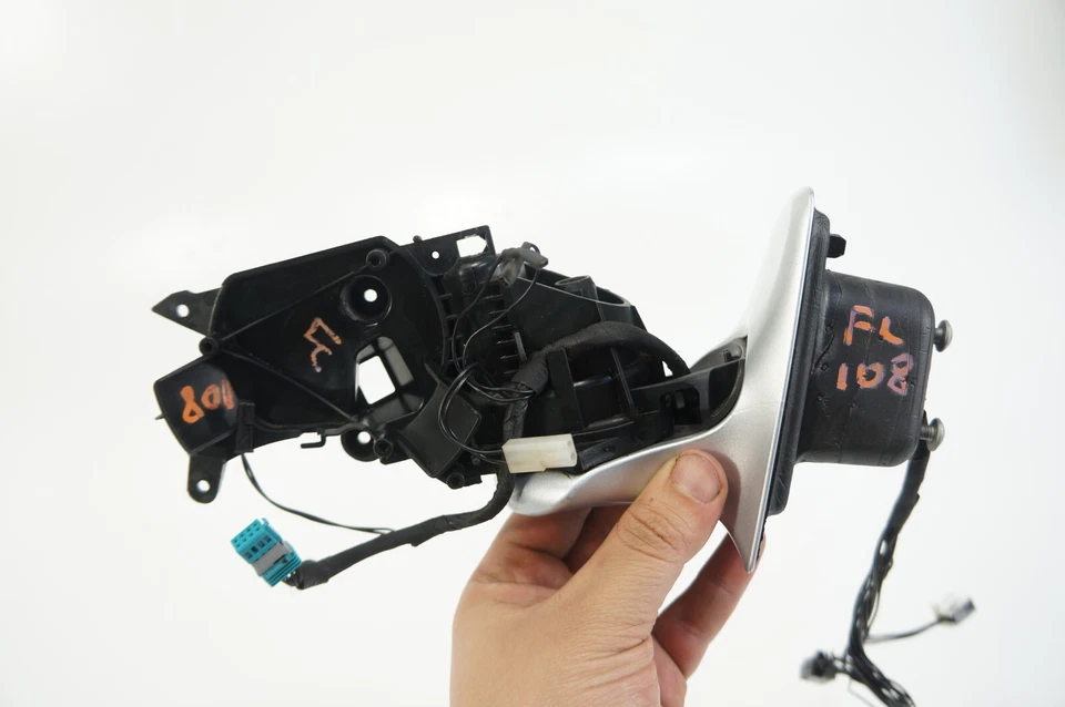 07-2009 Mercedes W211 E320 E350 передняя водительская левая дверь зеркало рама поддержка - Изображение 1 из 4