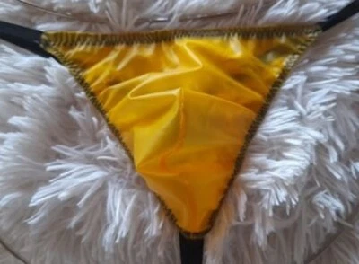 Erotische Transparenz! Durchsichtiger Herrenstring Gelbes Vinyl v. Laexa - Bild 1 von 2