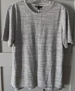 Banana Republic Womens Striped Short Sleeve TShirt Size Medium - Picture 1 of 9