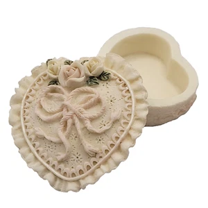 Dezine Hand Painted Resin Heart Doily Rose Trinket Pill Box Vintage Signed 1995 - Picture 1 of 19