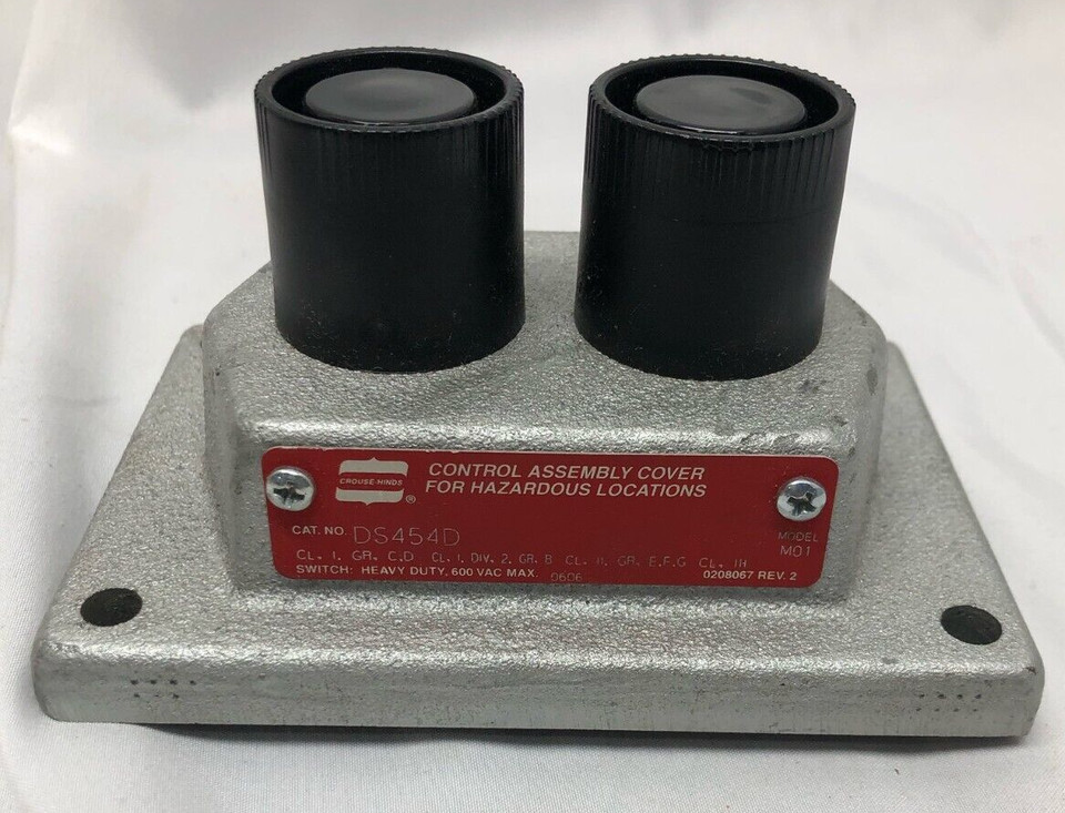 Interruptor Crouse- Hinds de 1 Polo 15 Amp usado a la venta