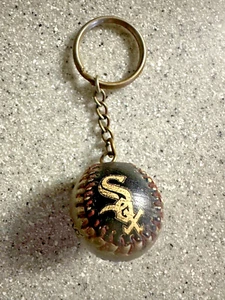 VINTAGE Chicago White Sox miniature (leather?) league ball key chain - Picture 1 of 2