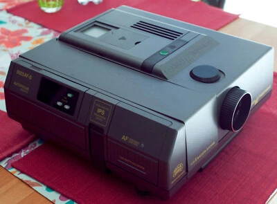 Wegen Geschäftsbeendigung (Rente), Diaprojektor Braun 5025 AF-S Autofocus - Top! - Bild 1 von 4