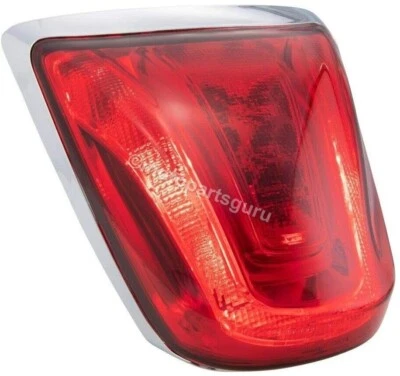 Conjunto de luz trasera 680257 OEM para Vespa Primavera 50 150 Sprint 50 150 Foto 1 de 4