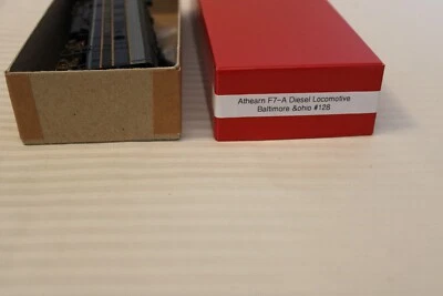 HO Scale Athearn, F7-A Diesel Locomotive, Baltimore & Ohio, Blue, #128 - Image 1 of 4