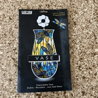 Modgy Translucent Vase Dragonfly Plastic Material Unique Design Centerpiece - Image 1 of 2