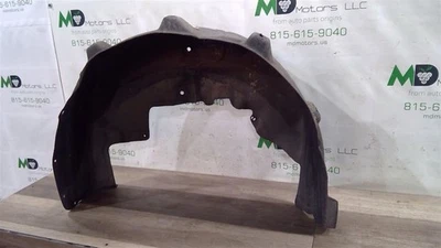 Chrysler Voyager 2021-2023 trasero derecho interior revestimiento protector contra salpicaduras OEM Foto 1 de 4