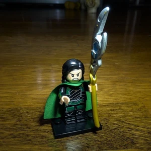 Minifigure Marvel Loki personalizzate fatte a mano capelli neri senza casco panno mantello minifig - Foto 1 di 4