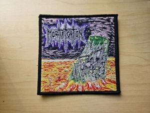 MORTIFICATION, AUFNÄHEN SCHWARZER BORDÜRE GEWEBTER PATCH - Bild 1 von 1