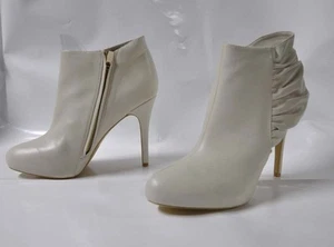 Colin Stuart Ivory hi-heel bootie - Size 11, 4.75" heel 3/4" platform - New - Picture 1 of 5