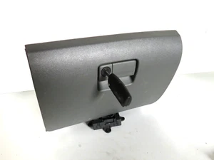 GENUINE FOCUS CC CONVERTIBLE GLOVEBOX WITH KEY AND LOCK 6N41 A06044 HDW 06-10 - Picture 1 of 8