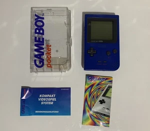 Game Boy Poket Blau komplett mit transparentem Cover und Einsätzen  - Bild 1 von 5