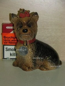 +# A015827_22 Goebel Archiv Plombe Hund Yorkshire Terrier mit Schleife 30-085 - Picture 1 of 1