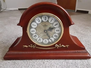 Westminster Chime Mantle Clock Vintage DEA Quarts WORKS GREAT! - Picture 1 of 5