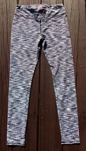 Girls Fitted Leggings AVIA Brand 14/16 XL ~ Navy Blue & White Stripe ~ RN 81134 - Picture 1 of 7