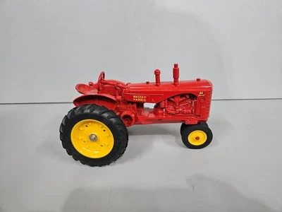 ERTL Massey Harris 44 Tractor Especial Juguete Metal Rojo/Amarillo 1:16 Diecast Foto 1 de 4