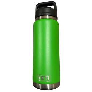 YETI Rambler 26 oz bottiglia baldacchino verde edizione limitata con tappo Chug nuovo - Foto 1 di 1