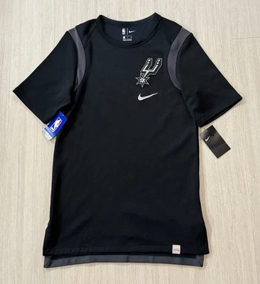 NUEVO CON ETIQUETAS Nike San Antonio Spurs Showtime Therma Flex Camisa de Tiro Pequeña Wembanyama Foto 1 de 4