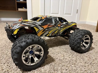 Traxxas Revo 3.3 6s Heavily Upgraded - Image 1 of 4
