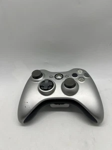 Microsoft Xbox 360 Silver Worlds Controller Limited Edition Official Tested - Picture 1 of 20