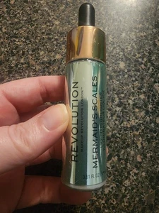 Makeup Revolution Beauty Liquid Highlighter, Mermaid's Scales M83 - Picture 1 of 3