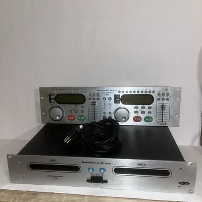 Reproductor de CD doble American Audio DCD-Pro300 MK2 con unidad de control remoto - probado Foto 1 de 4