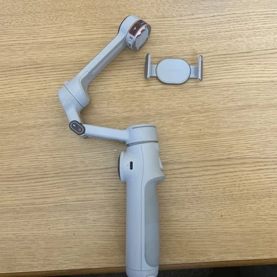 Insta360 Flow 2 Pro Ultimate Estabilizador de Seguimiento para Smartphones - Blanco Summit Foto 1 de 4