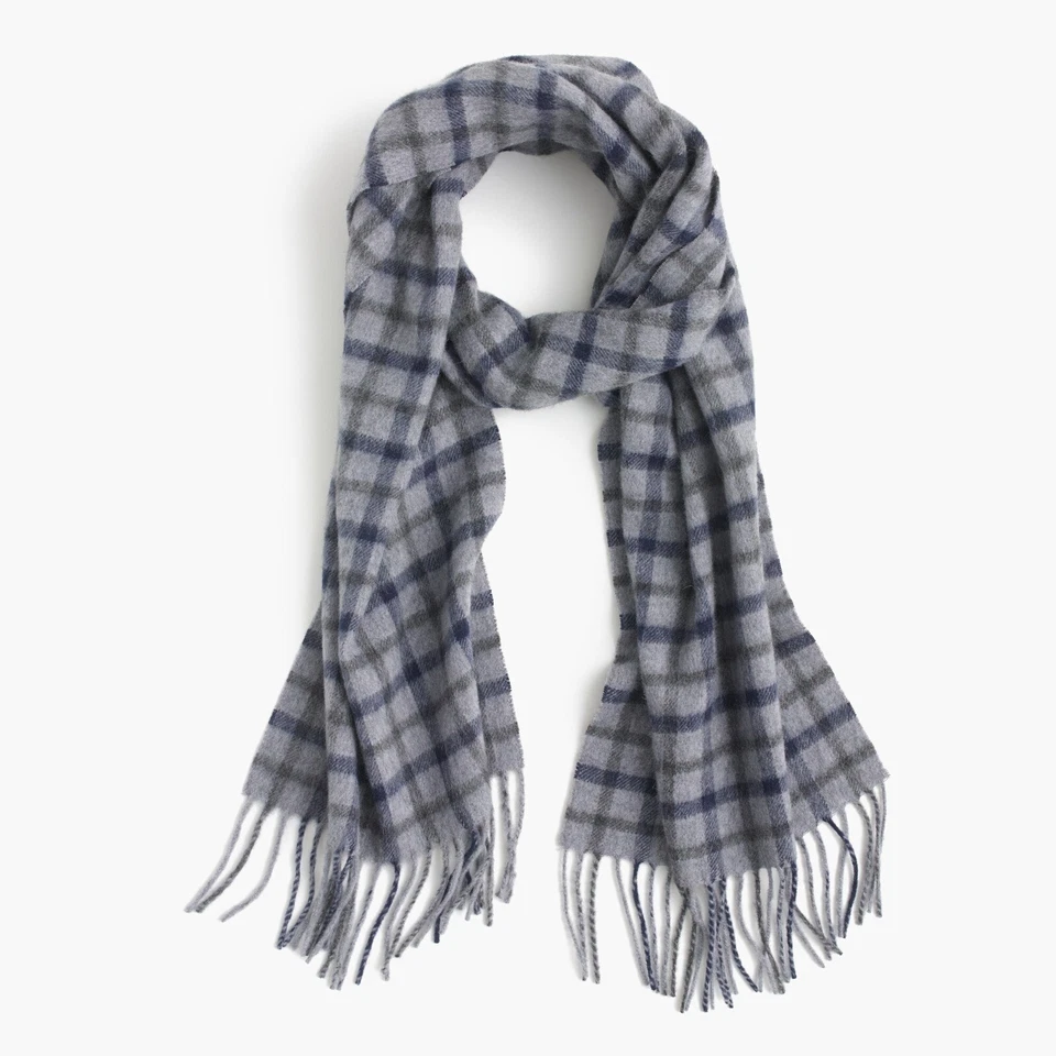 Bufanda de cachemir estampada J.Crew | Gris azul marino cuadros Winslow | $128 Foto 1 de 1