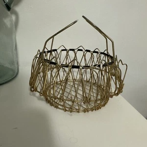Mid Century Egg Basket Gold Wire French Country Farmhouse Chic Cottagecore - Picture 1 of 4
