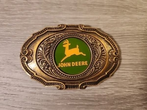 John Deere Emblem Gürtelschnalle Traktoren Bauer Floral Scroll  - Bild 1 von 3