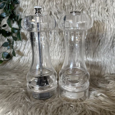 Juego de molinillo de sal y pimienta acrílico Olde Thompson transparente Foto 1 de 4