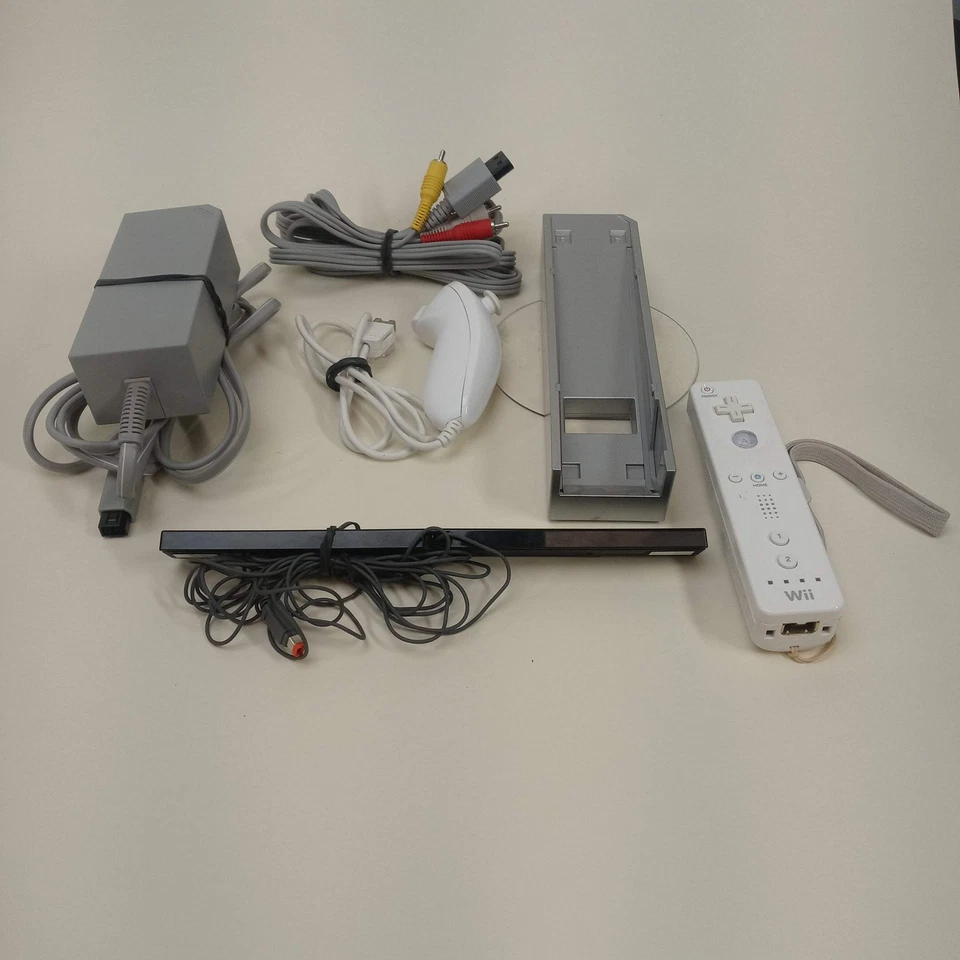 Pacchetto Cavi Nintendo Wii Controller, Cavo Alimentazione, Cavi AV, Barra Sensore, Supporto - Immagine 1 di 1