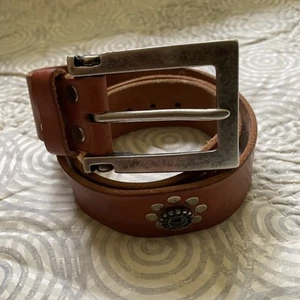 BRAVE BELTWORKS Cintura donna in pelle con borchie misura 32 | Larghezza 1,5" - Foto 1 di 7
