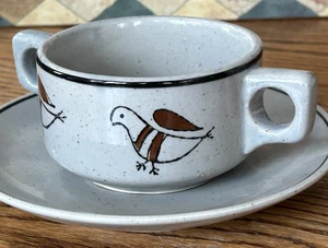 SUNDO STONEWARE zuppiera doppio manico e piattino sottopiatto 7,5" uccellini vintage - Foto 1 di 8