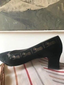 scarpe decolleté in camoscio vintage - Foto 1 di 9