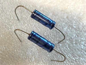 330uF 16V Qty 2 PHILIPS Electrolytic Axial Capacitors NOS HQ - Picture 1 of 3