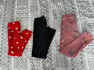 Girls lot 3 leggings size 6 and 7 Carter's - Picture 1 of 4