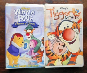 Winnie the Pooh VHS Lot of 2 - Tigger Movie - And Seasons of Giving - Picture 1 of 4