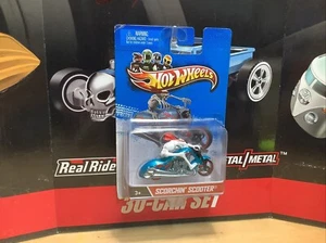 Hot Wheels Scorchin' Scooter With Skeleton Rider - Picture 1 of 4