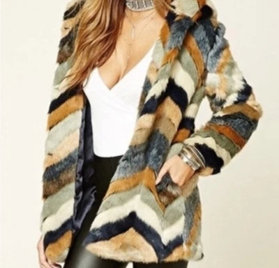 Casaco com capuz Forever 21 pele sintética colorido Chevron exclusivo esposa máfia retrô ousado M - Imagem 1 de 4