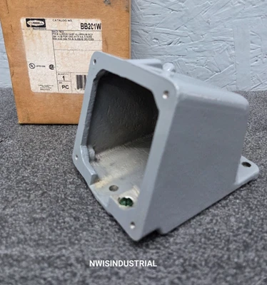 HUBBELL BB201W ШТИФТ И РУКАВ ЛИТАЯ АЛЮМИНИЕВАЯ КОРОБКА ИСПОЛЬЗОВАТЬ С 20 И 30A УСТРОЙСТВ - Изображение 1 из 4