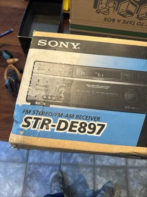 Sony STR-DE897 7.1 Channel AV Receiver bundled with Remote - Image 1 of 3