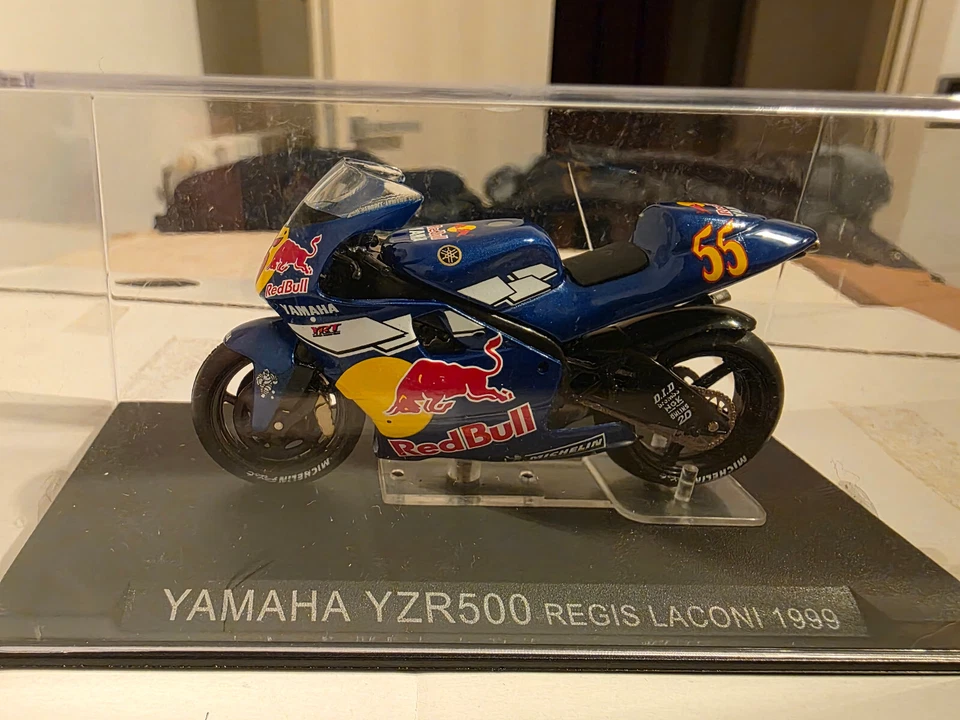 YAMAHA YZR 500 - REGIS LACONI - 1999 scala 1/24 DE AGOSTINI - Immagine 1 di 1