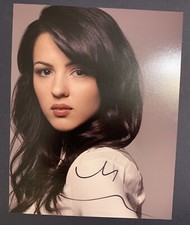 Annet Mahendru autographed 8x10 photo.