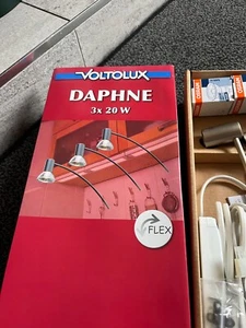 Voltolux "Daphne" 3 X Over Cabinet Low Voltage Display Lights - Picture 1 of 7